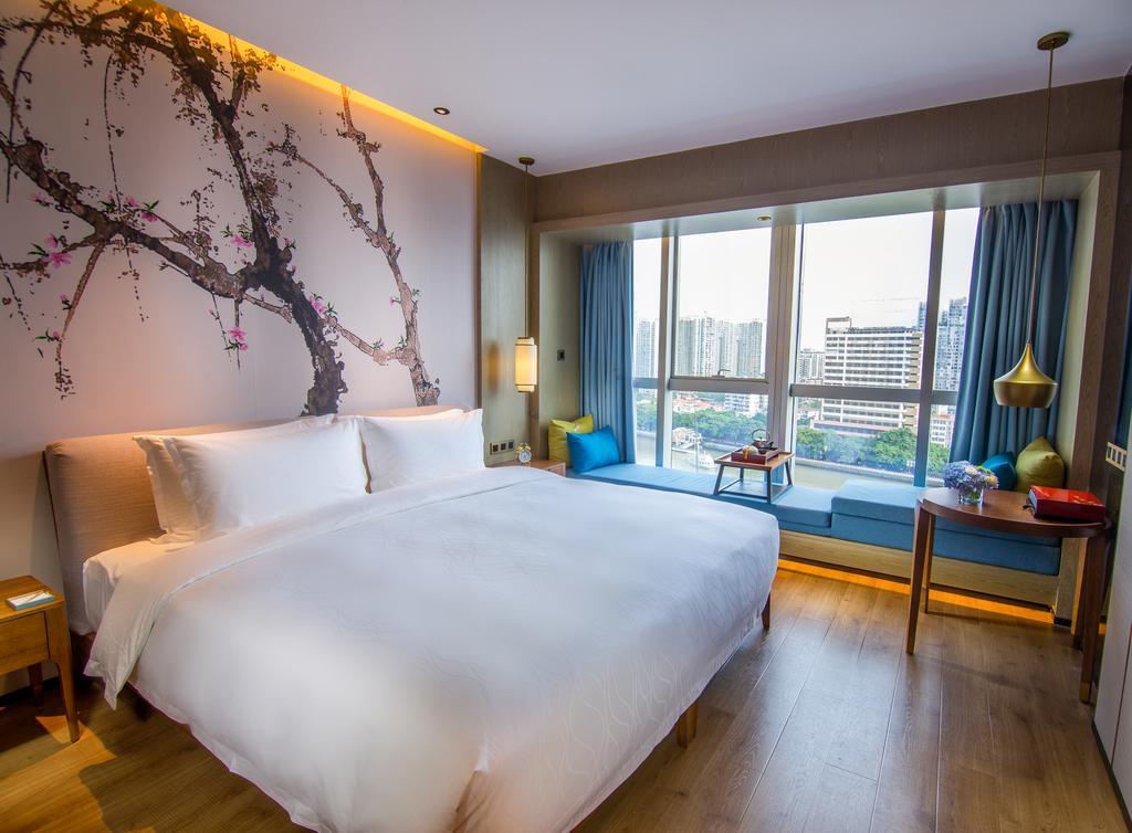 Howard Johnson Riverview Hotel Guangzhou Exterior foto